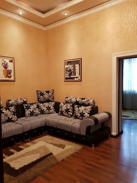 Продается авторский дом со всеми удобствами и обстановкой. - Изображение #1, Объявление #1645304